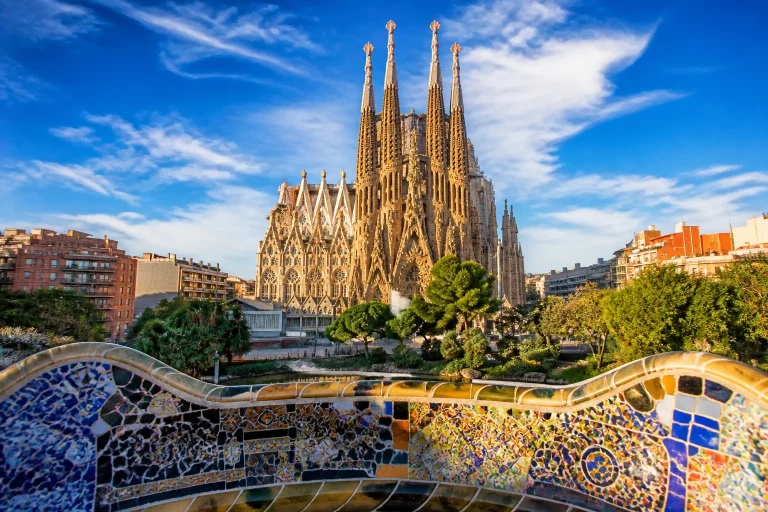 Sagrada familia joyau de barcelone